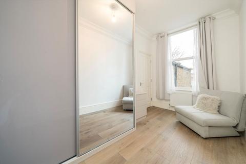 2 bedroom flat for sale, Weltje Road, London W6