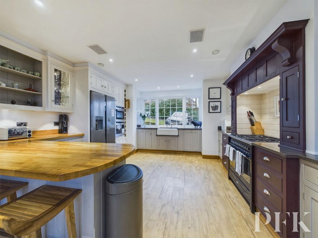 Kitchen/Dining