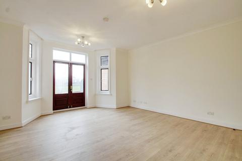 2 bedroom apartment to rent, Clarendon Apartments, Wraysbury TW19