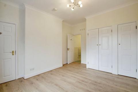 2 bedroom apartment to rent, Clarendon Apartments, Wraysbury TW19