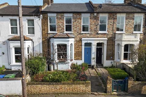 4 bedroom terraced house for sale, Consort Road, Nunhead, SE15