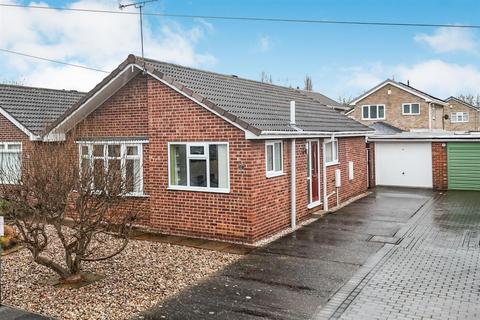 2 bedroom detached bungalow for sale, Yewtree Drive, Hull