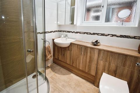 22 Yewtree Drive, Hull, HU5 5YH