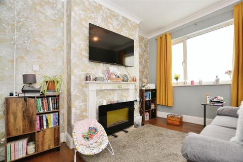 2 bedroom terraced house for sale, Sheffield Street, Scunthorpe