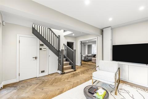 5 bedroom detached house for sale, Well Lane, East Sheen, SW14