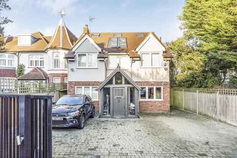 5 bedroom detached house for sale, Well Lane, East Sheen, SW14