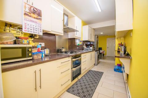 3 bedroom terraced house for sale, Bridge Road, Leicester