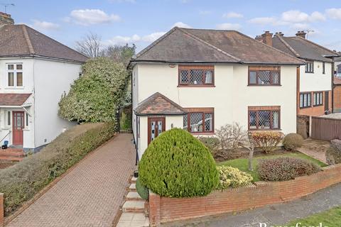 4 bedroom detached house for sale, Westwood Avenue, Brentwood, CM14