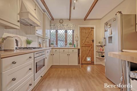4 bedroom detached house for sale, Westwood Avenue, Brentwood, CM14