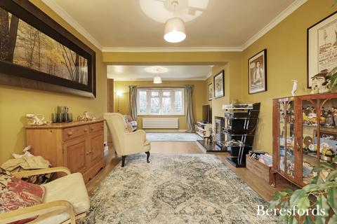 3 bedroom semi-detached house for sale, Queens Road, Brentwood, CM14