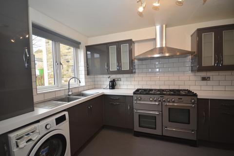 4 bedroom terraced house to rent, Eden Road, West Norwood, London, SE27