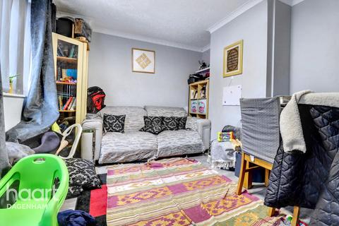 2 bedroom maisonette for sale, Roxwell Road, Barking