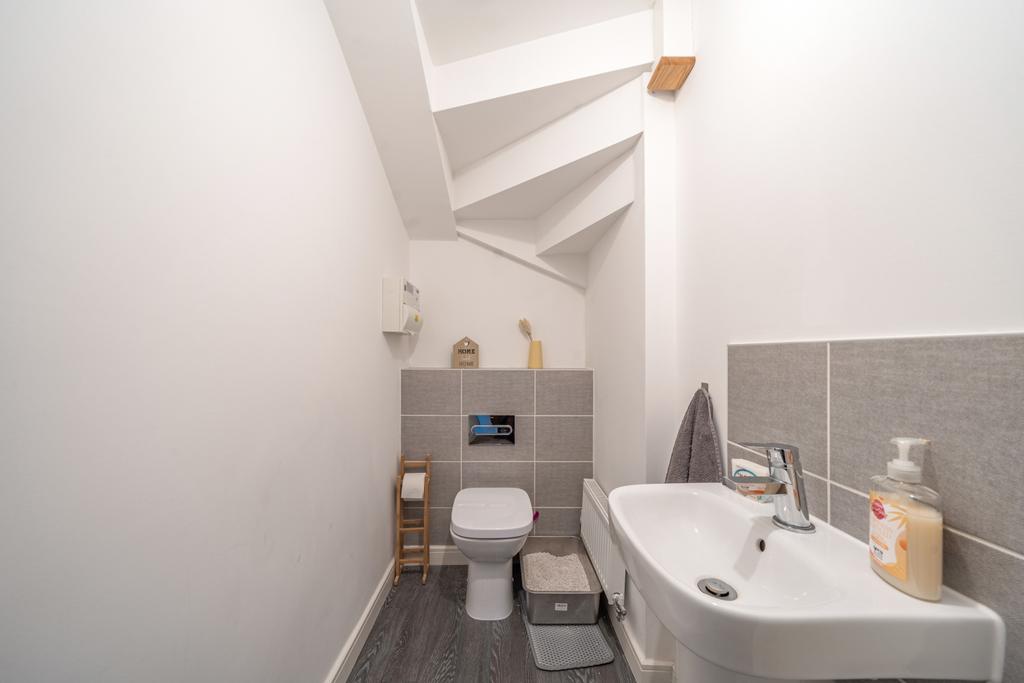 1250141 (8)