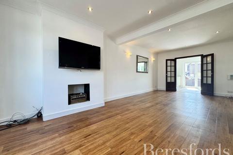 4 bedroom semi-detached house for sale, Osborne Road, Hornchurch, RM11