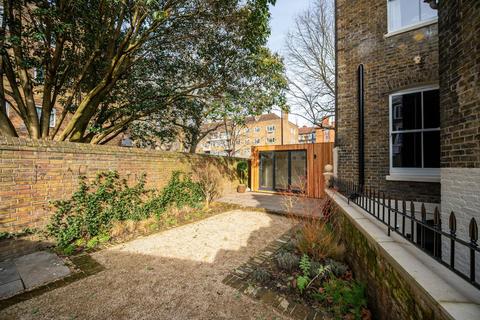 50a Great Dover Street, London, SE1 4YG