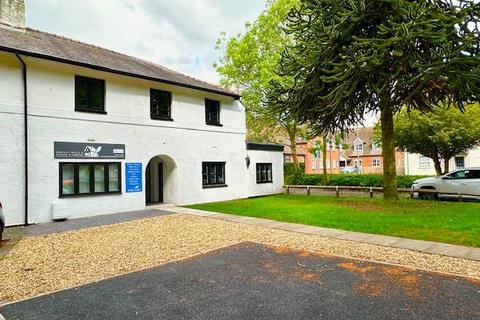 Serviced office to rent, Maypole Street, Wombourne, Wolverhampton