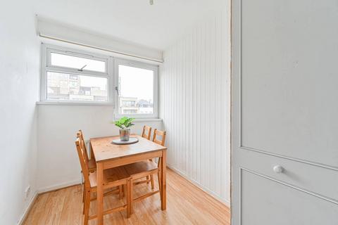 Flat 10, Kenyon House Elmington Estate, London, SE5 7HY