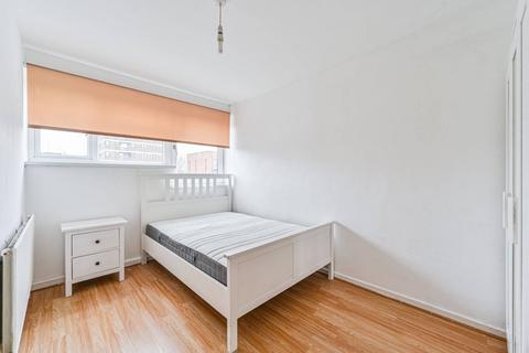 Flat 10, Kenyon House Elmington Estate, London, SE5 7HY