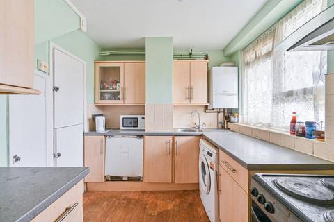 3 bedroom flat for sale, Bethwin Road, Camberwell, London, SE5