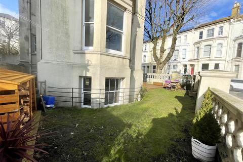 3 bedroom flat for sale, Alexandra Villas, Brighton BN1