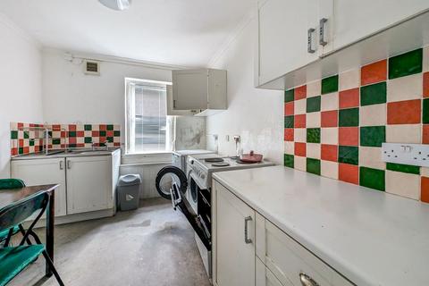 1 bedroom flat for sale, Flat 3, 74 Richmond Road, Worthing, West Sussex, BN11 4AF