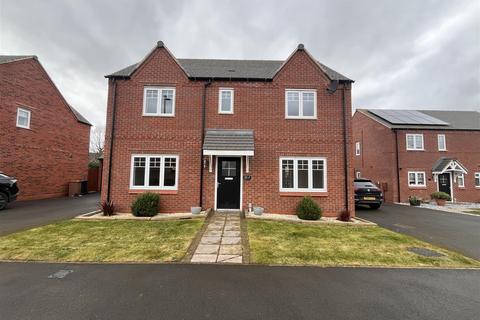 4 bedroom detached house for sale, Ferny Close, Overseal, Swadlincote DE12