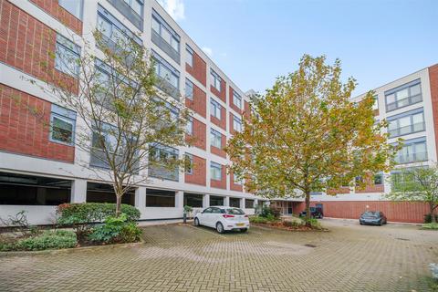 2 bedroom apartment for sale, Crouch End Hill, London N8