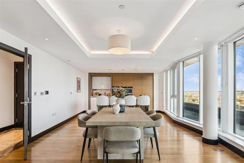 3 bedroom penthouse for sale, Lancaster House, Hammersmith W6