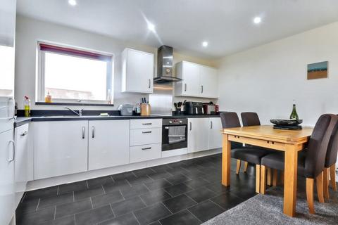 2 bedroom apartment for sale, Addington Avenue, Milton Keynes