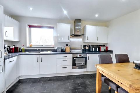 2 bedroom apartment for sale, Addington Avenue, Milton Keynes