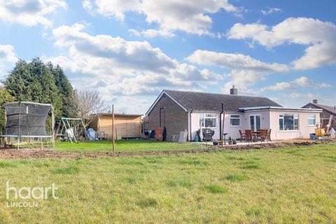 3 bedroom detached bungalow for sale, Wragby Road, Bardney