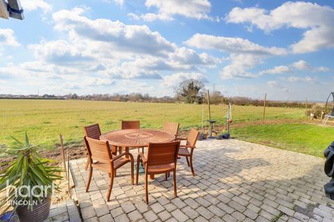 3 bedroom detached bungalow for sale, Wragby Road, Bardney