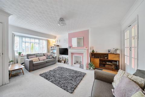 20 Bevery Close, Oakley, Bedford, MK43 7SH