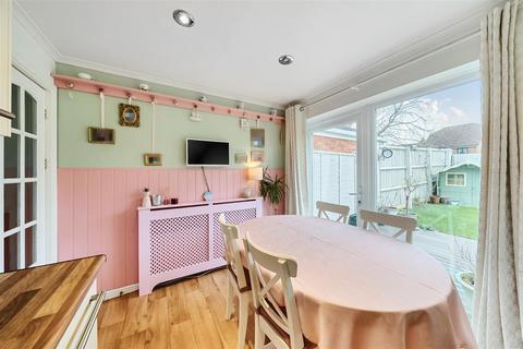 20 Bevery Close, Oakley, Bedford, MK43 7SH