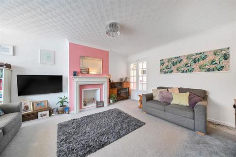 20 Bevery Close, Oakley, Bedford, MK43 7SH