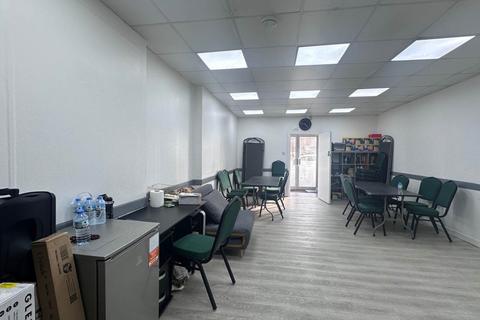 undefined, Goldhawk Road, Shepherd`s Bush, London W12 8HA