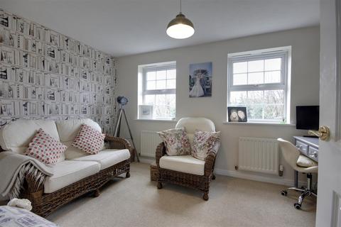 19 Aire Close, Brough, HU15 1GJ