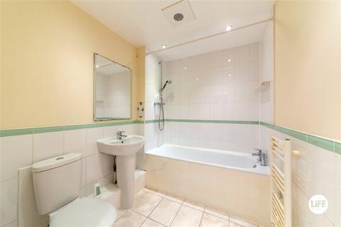 1 bedroom apartment for sale, Victoria Road, London W3