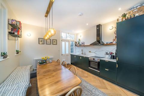 3 bedroom maisonette for sale, Lydhurst Avenue, London SW2