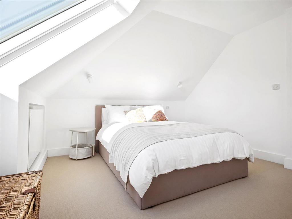 Bed 2.JPG