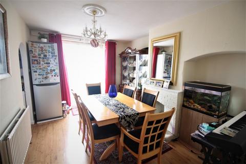 3 bedroom semi-detached house to rent, Abbots Road, Edgware, Greater London, HA8 0SB