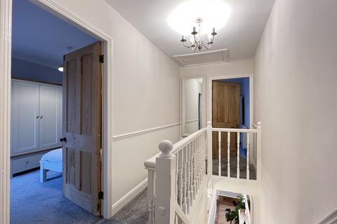 68 Breinton Road, Hereford, HR4 0JX