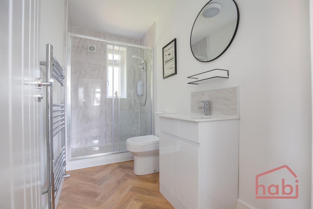 FF Shower Room