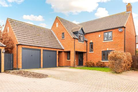 4 bedroom detached house for sale, Oxfield Park Drive, Old Stratford, Milton Keynes, Northamptonshire, MK19