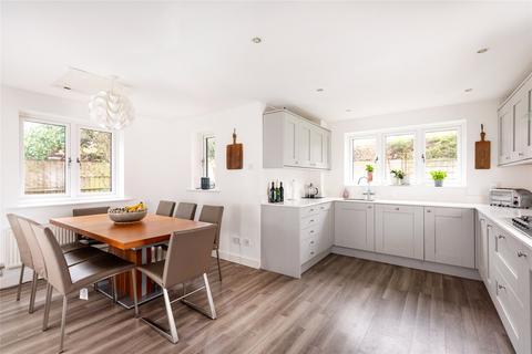 4 bedroom detached house for sale, Oxfield Park Drive, Old Stratford, Milton Keynes, Northamptonshire, MK19