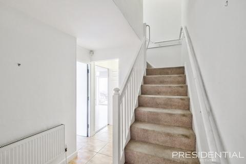 4 bedroom terraced house for sale, Loughton IG10