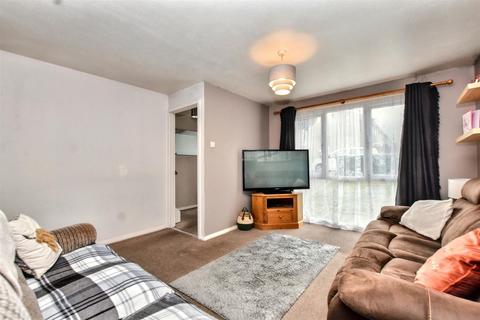 2 bedroom terraced house for sale, Bromley Close, Eastbourne