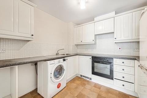 2 bedroom flat for sale, Newcombe Gardens, Hounslow TW4