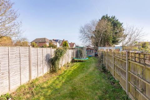undefined, Furze Road, Maidenhead SL6