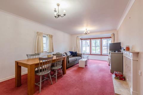 1 bedroom retirement property for sale, Madeira Road, Surrey KT14